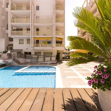 Novelty Iii Arysal 4 Apartment